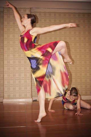 Modern Dance showcase - Emily Runyeon and Lara Lanphier from Dance Ad Deum