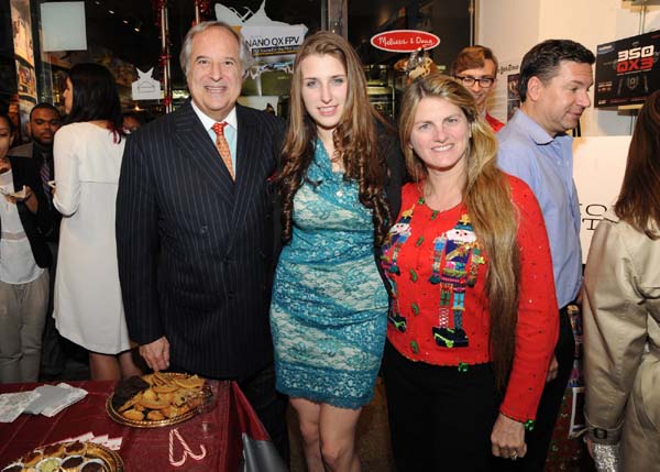 Stewart Lane, Leah Lane and Bonnie Comley. Photos by:  mvmcauliffe@cox.net