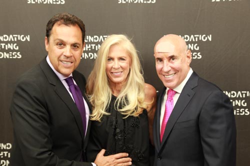 &nbsp;Foundation Fighting Blindness Visionary Award Honorees Libby and Sam Edelman and Evan Mittman at the 2014 New York City Fashion Ball.Photo by Zack Baudoin Photography 