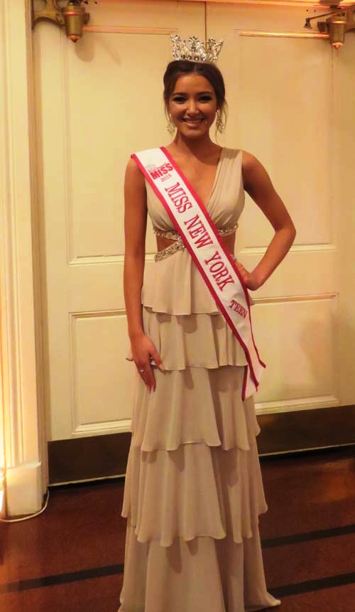 Miss New York. Photo by: Joyce Brooks/Blacktiemagazine.com