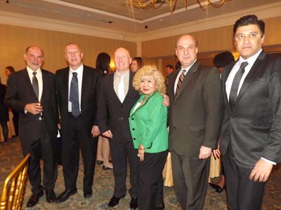 Luis Alfonso de Alba G�ngora,Nick Alessi, Patrick Mc Caffrey, Gloria Cressler