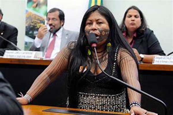 allessandra korap silva