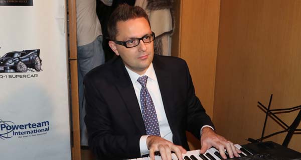 Wojtec Trocewicz entertaining us that evening.