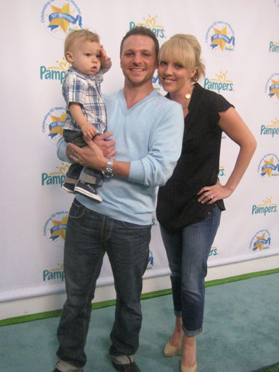 06-17-11 Drew Lachey with his second child Hudson and wife Lea at the Pampers "First Father's Day Cook-Out" at SIR Stage 37. 508 West 37th St. Thursday nevening 06-16-11
