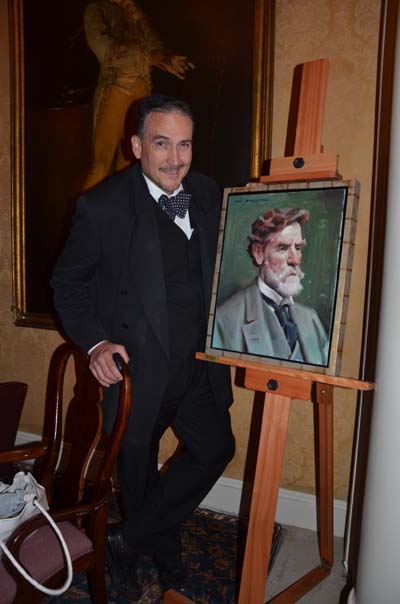 David Beyon Pena with his portrait of Augustus St. Gaudens at The Players Hall of Fame 