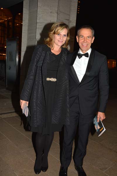 Jeff Koons and his lovely wife. Photo by: Rose Billings