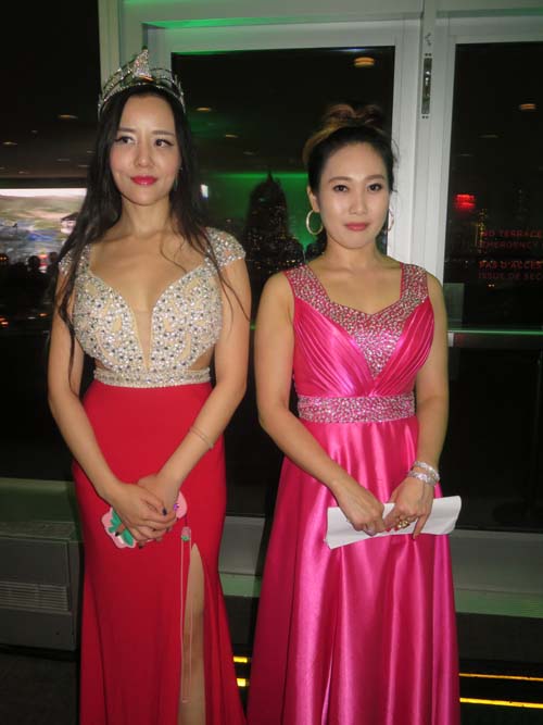  Lela Angels and Jin Yue.  Photo by:,  GMK/Blacktiemaagzine.com