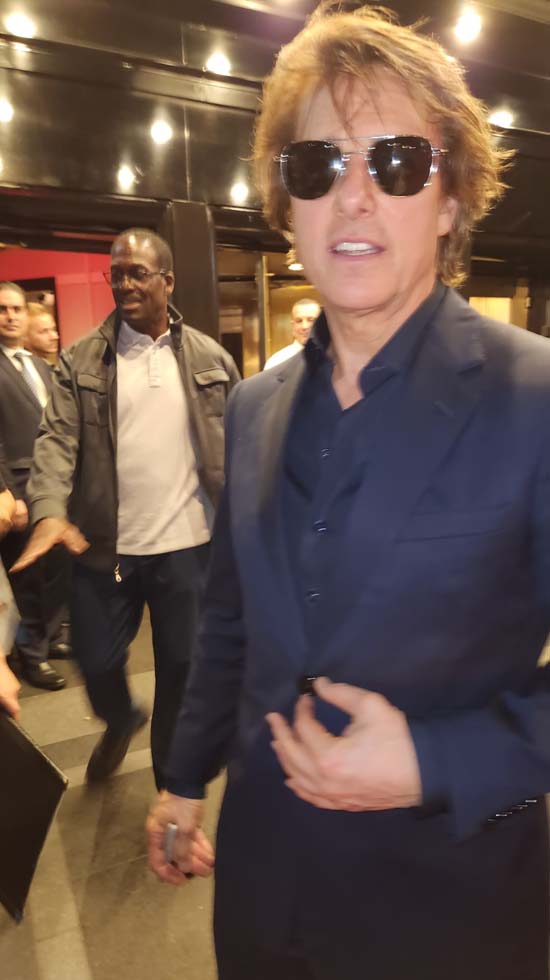 TOM CRUISE