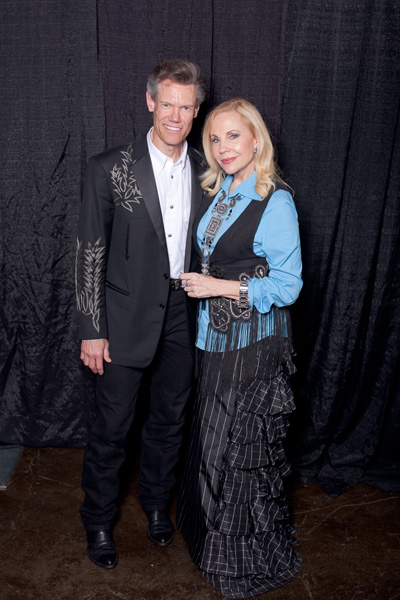 Randy Travis, Dr. Carolyn Farb