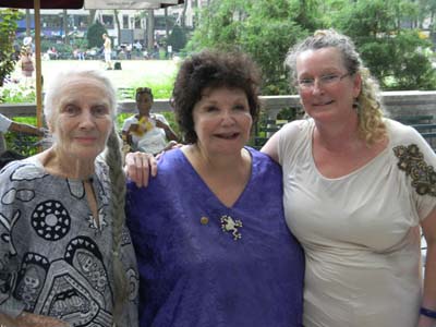 Dina Paisner, Fiddle Viracola and Laura Ledbetter