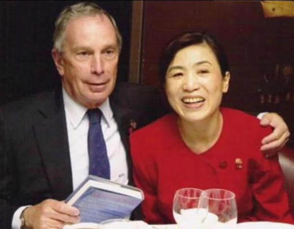 Dr Yi-with Mayor Bloomberg
