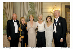  Sir John Bond, Irene Miller, Vicki Downey, Lady Bond,