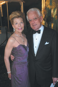 &nbsp;Lois Pope and Leo Albert at the "Fairytales Do Come True"