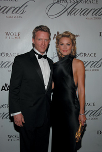 Anthony Michael Hall and Eizabeth Rohm