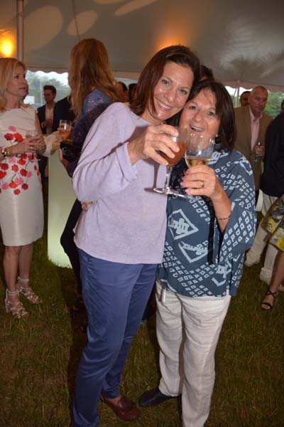  Lisa Goldberg and Nanette Shaw.  Photo by:  Rose Billings/Blacktiemagazine.com