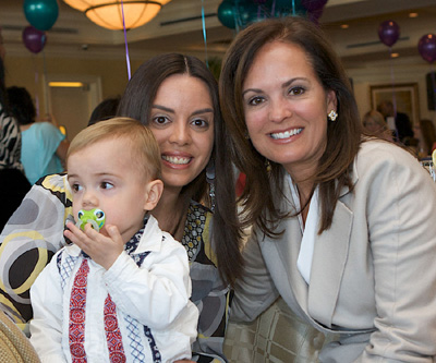 Easter Seals Ambassador Kasey Brooks with mom Jackie Brooks and Eddy Taylor, Easter Seals “Dinner with Friends” Gala honorary chair being honored at Imagine