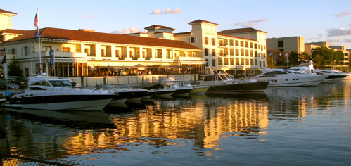 DELAMAR Greenwich Harbor