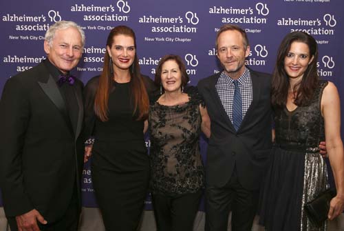 Victor Garber, Brooke Shields, Lou-Ellen Barkan, John Hickey, BJ Topol:  Photo by: Ronald L. Glassman