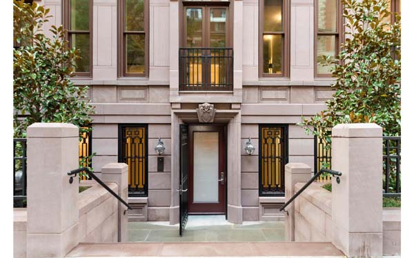 Holiday House NYC 2018 -c. Frank Trimble