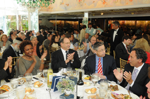 Honoree Bruce Ratner, second from left, and Speaker Sheldon Silver, third from left, at Met Councils Annual Builders Luncheon.