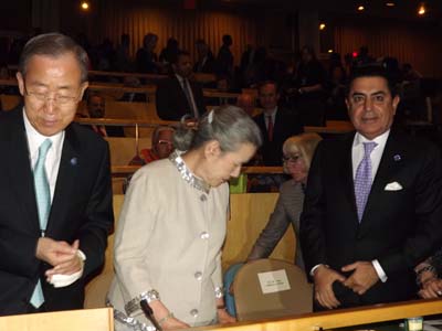 H.E. Mr. Ban Ki-Moon, Secretary-General of the United Nations, Mrs Ban Soon-taek, and H.E. Mr. Nassir Abdulaziz Al-Nasser, President of the United Nations General Assembly Mrs Ban Soon-taek, and H.E. Mr. Nassir Abdulaziz Al-Nasser,President of the United Nations General Assembly