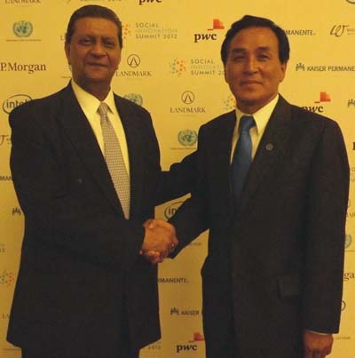 Amir Dossal, Soon_Hong Choi