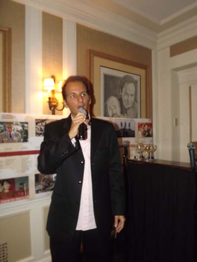 Lou Vanaria