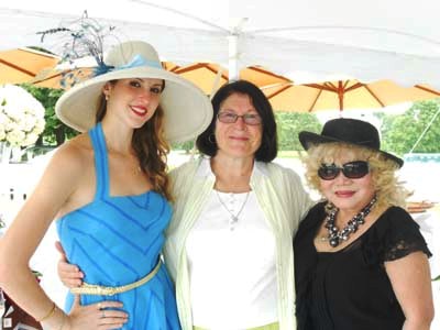 Barbera & Victoria Minningham, Gloria Cressler