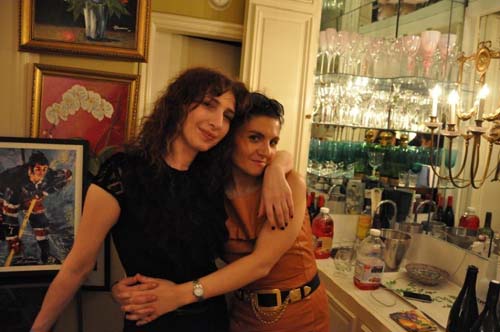 Tammy and Tina.  Photo by:  David Bikerman