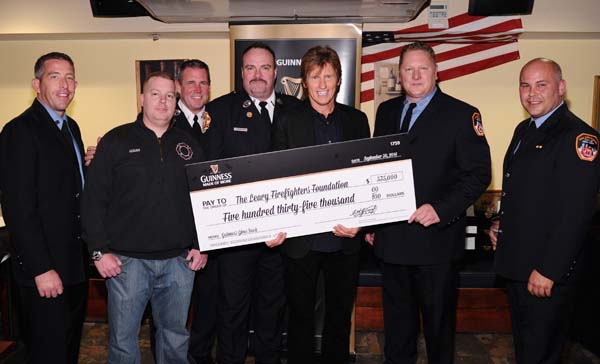 Denis Leary with NY Firefighters