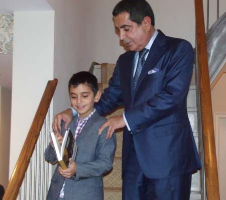To my son, Aziz and all the children of the world.