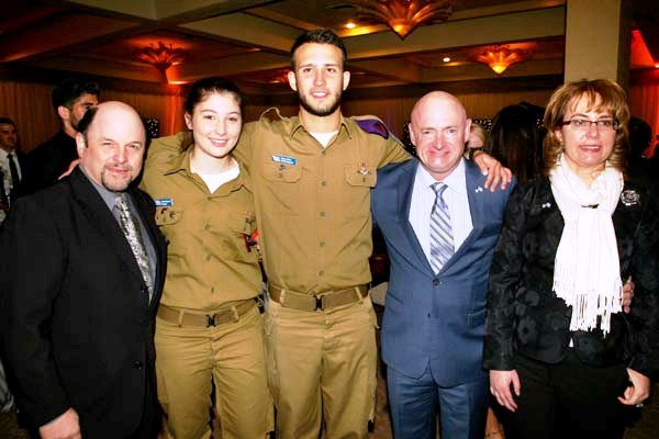 Jason Alexander, Lone Soldiers Emma and Sahar, Mark Kelly and Former Congresswoman Gabrielle Giffords&nbsp;Photo by:&nbsp;Noam Chem