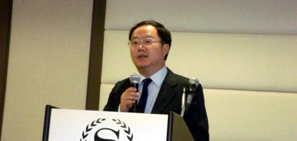 中国驻美国纽约总领事馆经商室周善青参赞致辞。