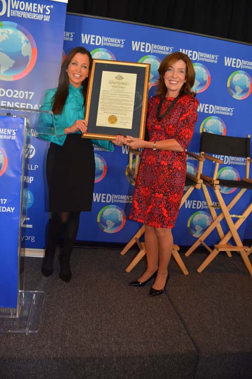 Wendy Diamond receives Proclamation From Lieitenant Governor Kathy Hochul . Photo by: Rose Billings/Blacktiemagazine.com