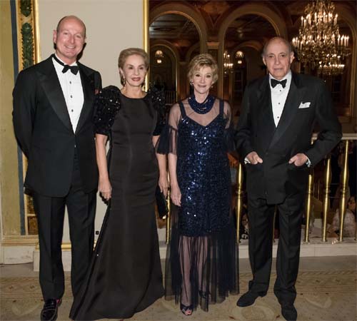 Jacqueline Weld Drake and Prince Dimitri of Yugoslavia. Carolina Herrera, Jacqueline Weld Drake and Reinaldo Herrera. Photo by:  Annie Watt