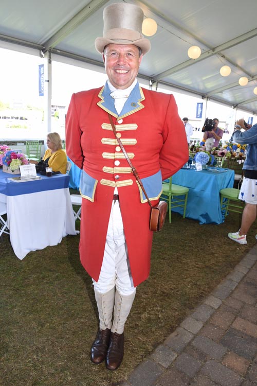 Ringmaster, Alan Keely. Photo by: Rose Billings/Blacktiemagazine.com