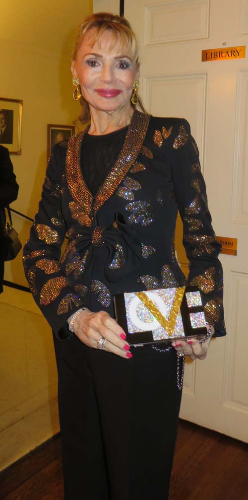 Ronnie Perl, Hostess. Photo by: Joyce Brooks/Blacktiemagazine.com