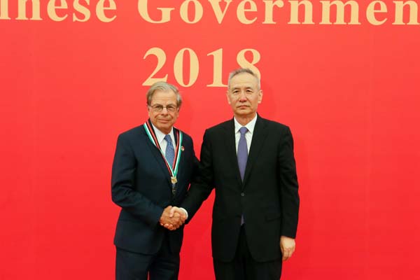 Dr. Samuel Waxman and Liu He, the Vice-Premier of the Peoples Republic of China. Photo by: Alex Fengyun Lei