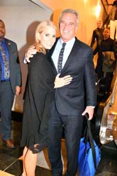 Cheryl Hines and Robert Kennedy Jr.. Photo by: Rose Billings/Blacktiemagazine.com