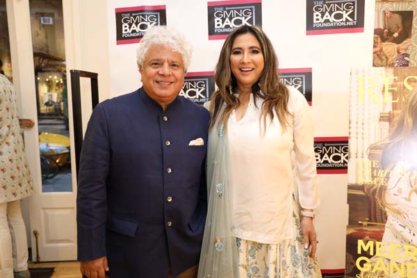 Suhel Seth and Meera Gandhi. Photo by: Photos By Snaps India, Jaffer