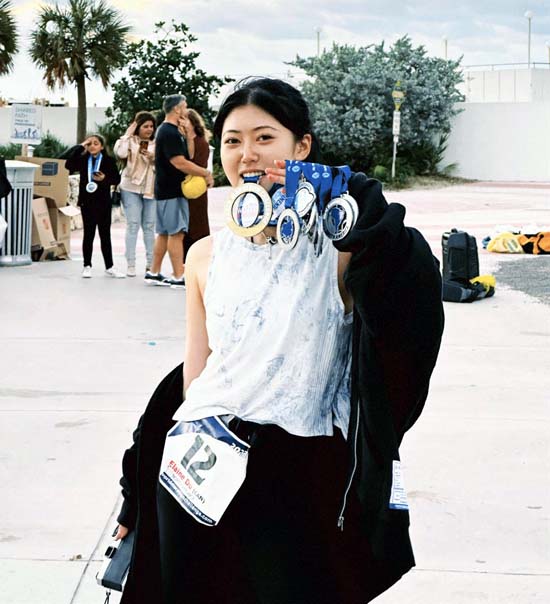Elaine Du, 7th World Marathon Challenge