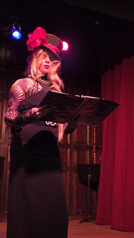 Phoebe Legere