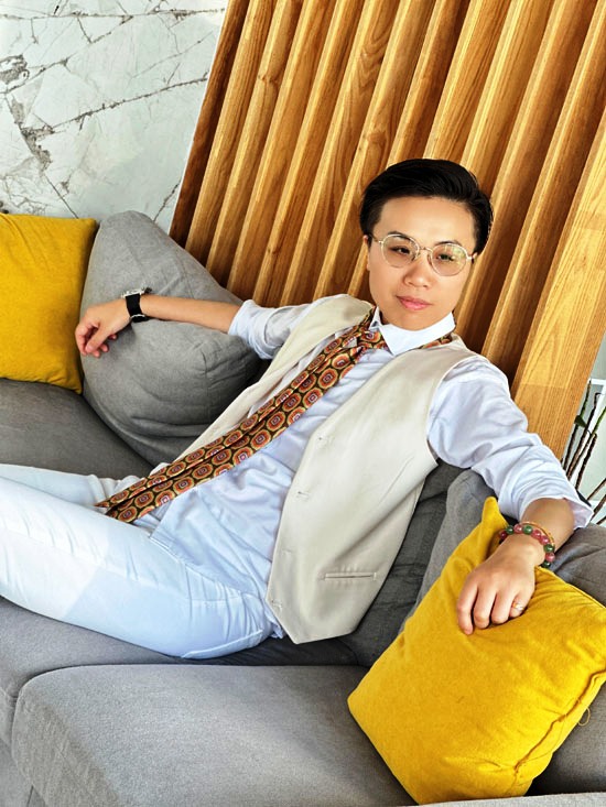 Wang Ziqi, Director of River Card