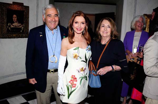 Jean_Shafiroff_South_Fork_Museum_of_Natural_History_Cocktail_Party_Main_photo_Andy Sabin, Jean Shafiroff, Diana Aceti