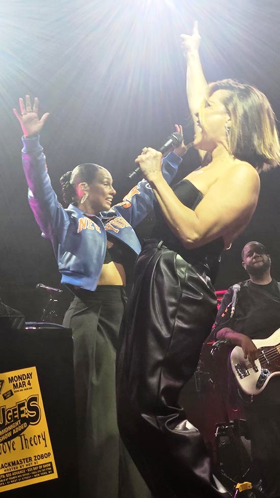 Alicia Keys performance with Tony winner Shoshana Bean