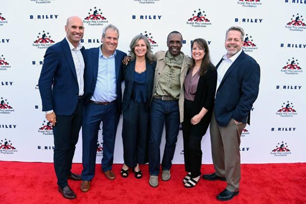  Andy Moore, Bryant Riley, Sugar Ray Leonard, and Tom Kelleher attend Sugar Ray Leonard Foundation's 15th Annual 'Big Fighters, Big Cause' Charity Boxing Night Presented by B. Riley Securities at The Ritz-Carlton , Marina del Rey on May 20, 2026 in Marina del Rey, California_andy_moore_bryant_riley_sugar_ray_leonard_tom_kelleher