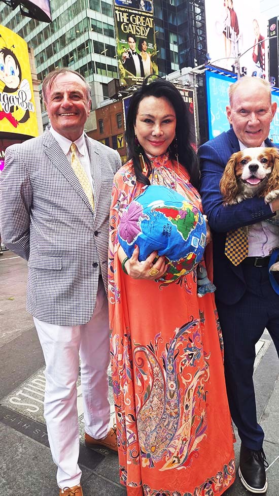 Gerard Mc Keon, Alice Liu, Russell Daisy, Oliver
