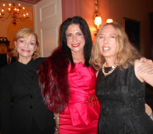 Ronnie Perl, Donna Soloway and Lauren Lawrence. photo by: joyce brooks