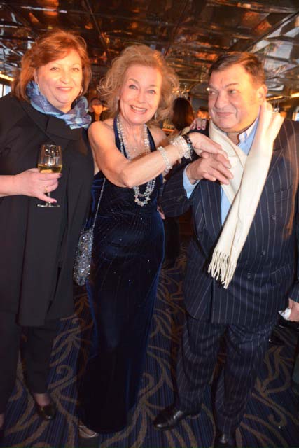 A kiss on the hand from Mioara and Ion Petrice from Romania and good night. Photo by: Rose Billings/Blacktiemagazine.com
