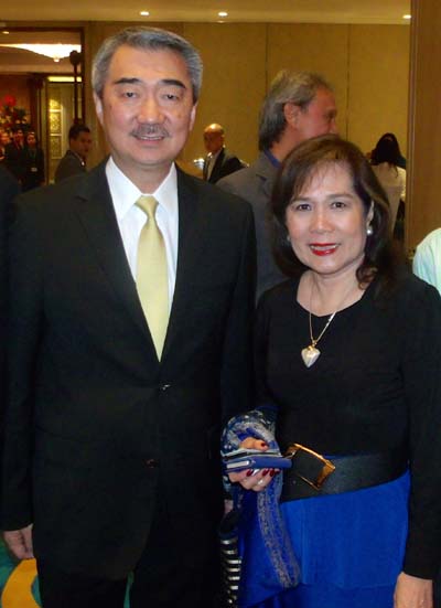 Hans T. Sy, President Prime Holdings Corazon PB Claudio, President EARTH Institute Asia, Inc Photos by: &nbsp;LiLibeth T. Pongos.